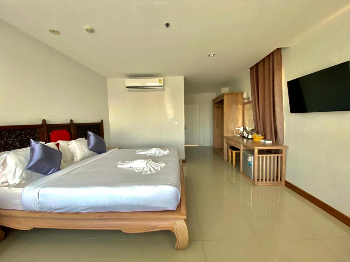At Ruam Chok Hotel Chiang Mai Zewnętrze zdjęcie