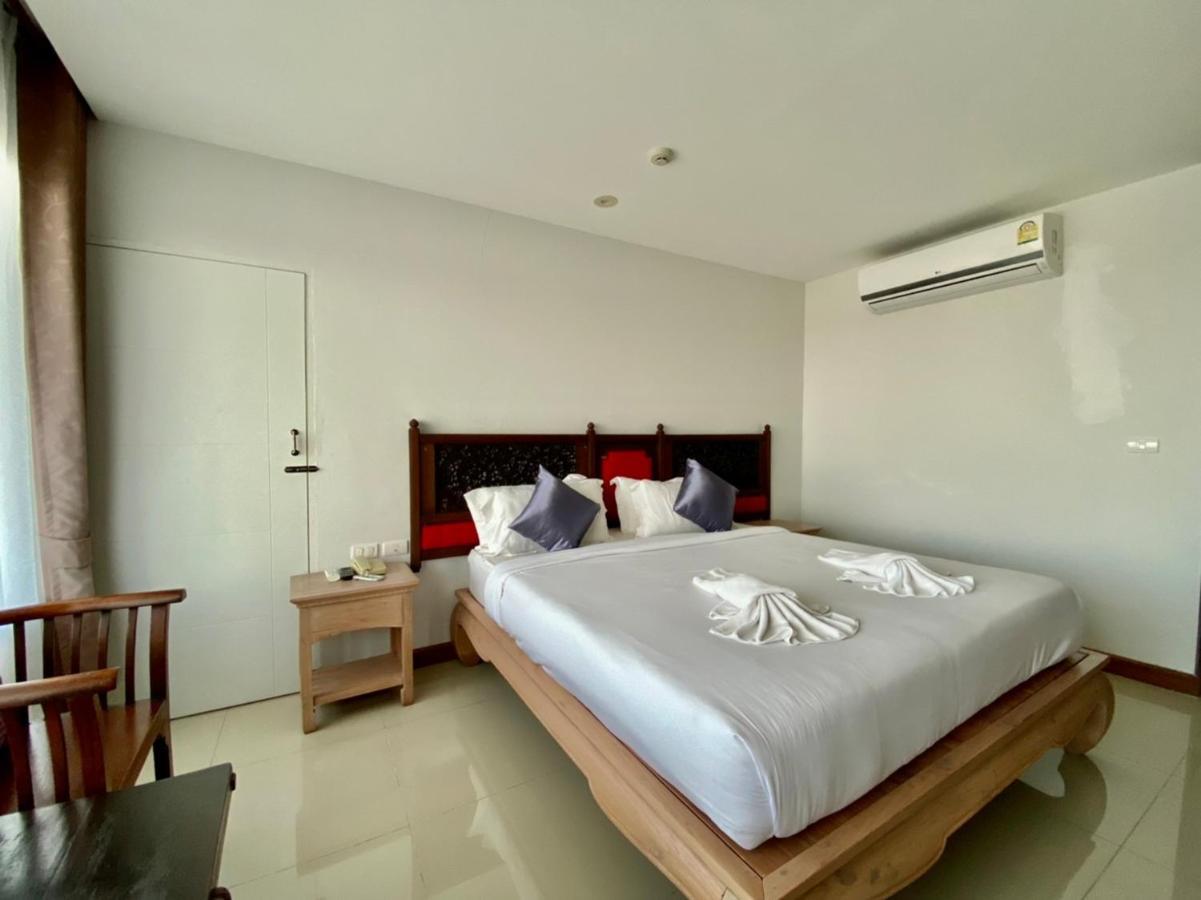At Ruam Chok Hotel Chiang Mai Zewnętrze zdjęcie