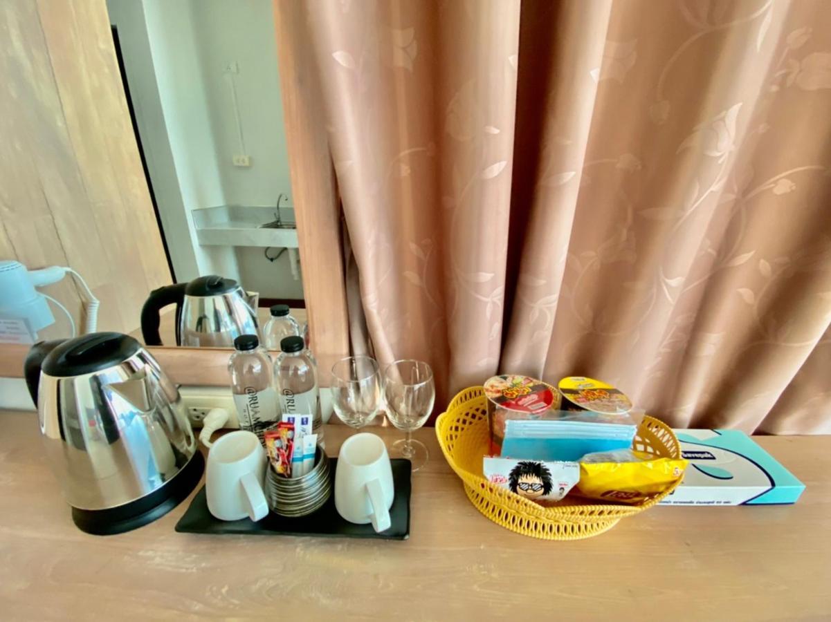 At Ruam Chok Hotel Chiang Mai Zewnętrze zdjęcie