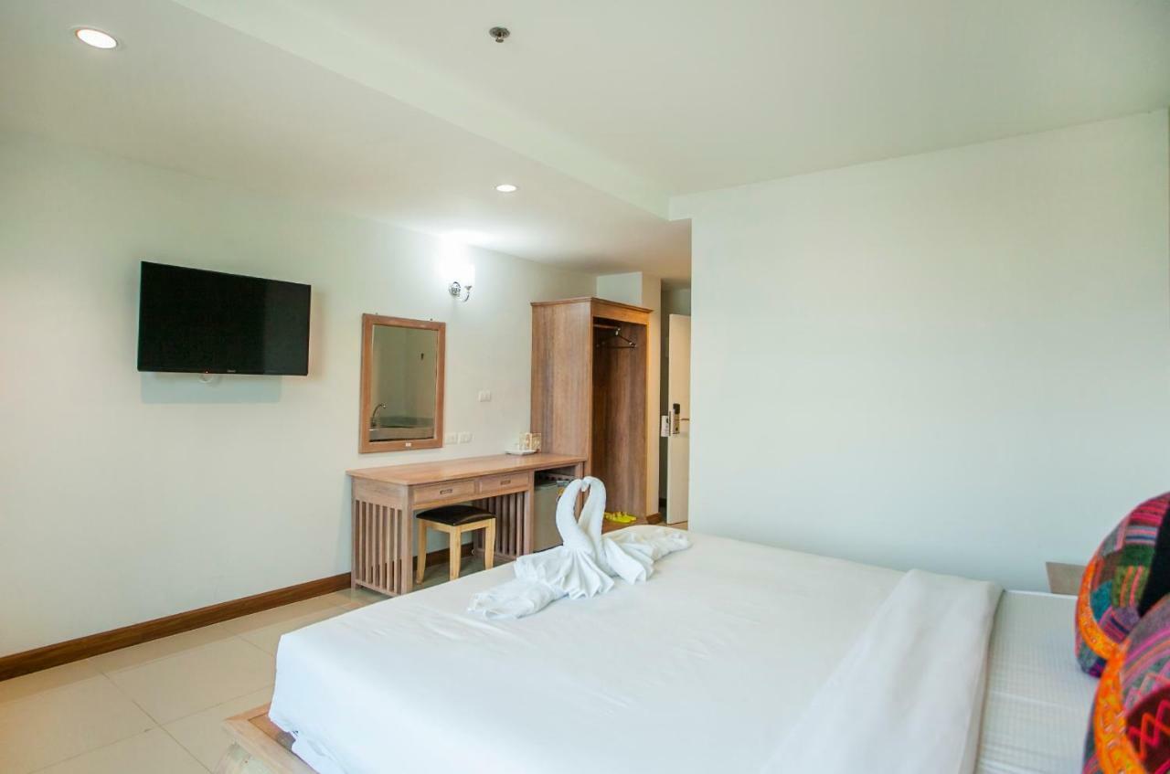 At Ruam Chok Hotel Chiang Mai Zewnętrze zdjęcie